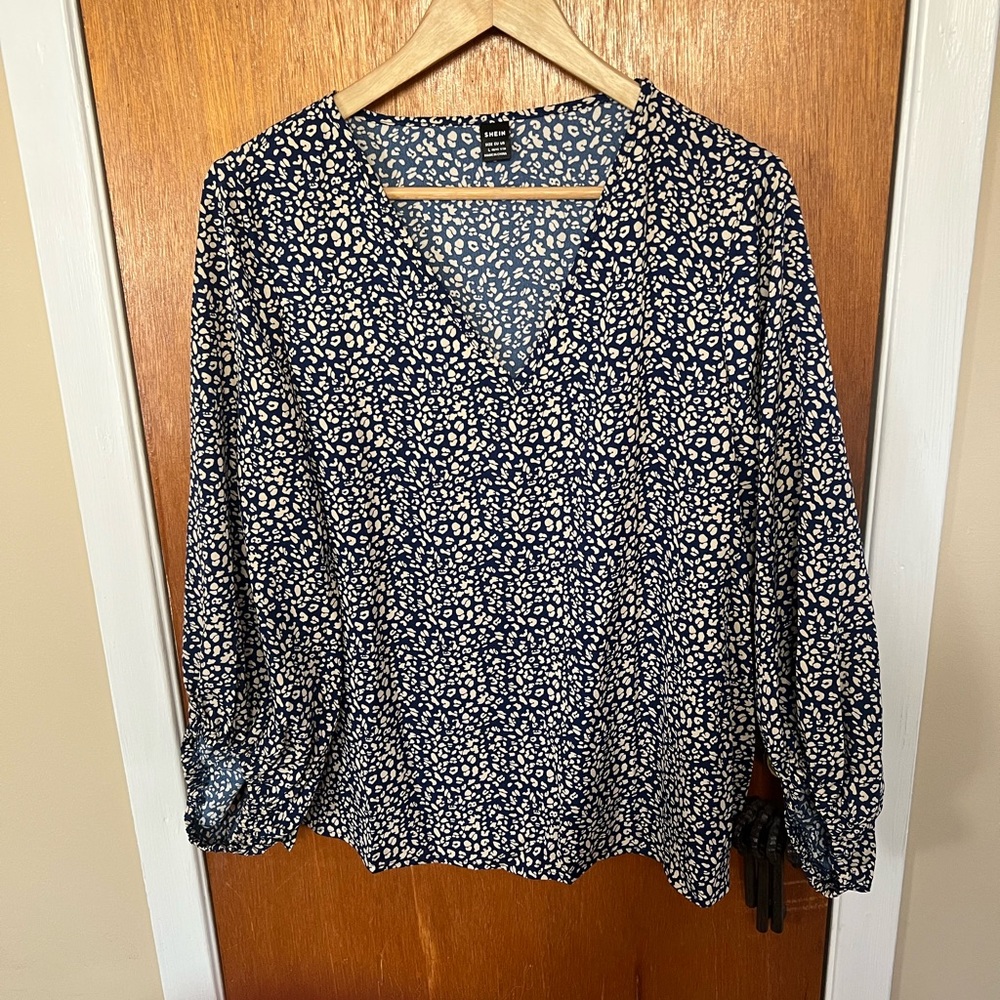 Clothes - Picture 6 of 7